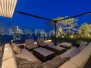 ルーフトップ「Rooftop 1859」|大人数でも利用可能なソファ