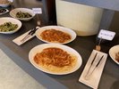 朝食�E