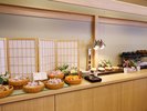 【和ラウンジ 羽二重茶寮】1F 15:00〜20:00(LE:20:30)