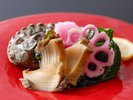 春夏の飛梅会席の1品。鮑の酢の物(例)