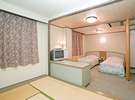 ツイン+和室6畳の広々とした和洋室はカップルからファミリーに最適!