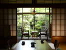 ■純和室一例 お部屋から望む庭園
