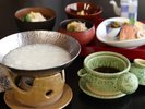 ご朝食追加オプション(有料)風さやかの朝がゆ/ふんわり柔らかく炊き上げた朝がゆをお楽しみください。
