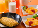ライブキッチンで料理人が自ら仕上げる特製オムレツ 朝からときめくメニューで元気な旅を応援します♪