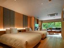 【uraraプレミアツインA】客室最上階、旅館の愉しさと快適さが融合する温泉付きツインルーム