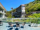 テラスからは、利根川の渓谷が一望!!