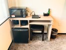 シングルルーム面積11u。幅120cmのセミダブルベッド1台※2名様の場合は添い寝でのご利用になります。