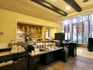 【朝食会場】野菜・果実ミックスジュース、ホットコーヒー、紅茶などドリンクメニューも充実