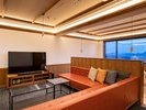 【416】2つのベッドルーム(リビング窓際と寝室にセミダブル2台ずつ)とリビングがある80uの部屋です。