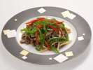 【レストランヒビンカ】牛肉細切りとピーマンの油い炒め やわらかい牛肉とシャキシャキ野菜が絶妙です!