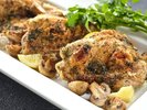 【ビュッフェメニュー】夏(2026年6月〜2026年8月)鶏モモ肉とマッシュルームの香草焼き