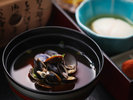 『ご朝食』宍道湖七珍「しじみ」の味噌汁、島根県産のど黒一夜干しなど