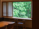 【本館】四季を望む和洋室|14畳|3ベッド|温泉内湯付き