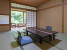 【本館】和室10〜12.5畳|温泉内湯付き〈最大4名〉