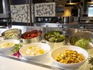 朝食ビュッフェ/サラダやパン等お好きなものをバイキング形式で(イメージ)