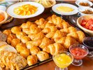 �y���H�u�b�t�F�z�l�C�̃N�����b�T���B�����z�e�����̃x�[�J���[�ŏĂ��グ�Ă��܂��B