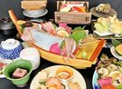 ◎山陰の夏の風物詩♪新鮮な白イカを盛り込んだ会席です。