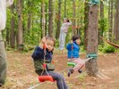 ■お子様ワクワク♪遊具を備えた「こどもの森」