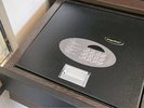 セーフティボックスを全室に完備しております。