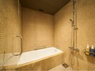GUEST ROOM�o�X���[��