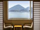 【湖側客室からの眺め】天気が良い日は‘中島’と‘羊蹄山’を一望出来ますよ♪