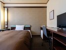 *シングルルーム:ビジネスや一人旅に最適な客室。<客室イメージ>
