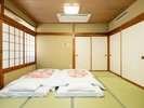 *和室10畳:定員人数5名様まで可能!グループ旅行に最適な客室です。<客室イメージ>