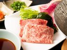 とろける黒毛和牛に、旬の野菜を添えて
