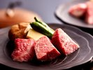 ステーキ/肉質の柔らかさ、陶板焼きですので旨味がぎゅうーと凝縮!