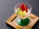料理のコースを締めくくる手作りの水菓子は見た目にかわいく、上品な味と好評です。