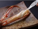 絶品焼き蟹もお召し上がりください。蟹専用のフォークもございます。