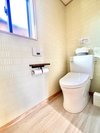 温水洗浄便座トイレとシャワーは全て室内にあって、とても便利。水回りは清潔で綺麗。