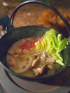 【冬の寒さを忘れさせる薪ストーブを囲んで鍋を食べるプラン】