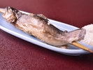 *【夕食(一例)】八海山の清水で育てられた、臭みの無い身のしまった岩魚。