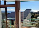 2階客室内からの景色です♪♪隣接建物の為、一部海景色に制限がございますm(__)m3階がオススメ♪♪