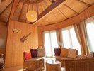 【森のコクーン】木のぬくもり感じる自然一体型のお部屋