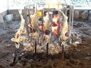 独特な香りと深い味わいで「川魚の女王」と称される磯部簗。夏の風物詩となっています。