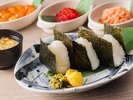 朝食おむすび