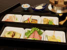 ご夕食はお部屋でゆっくり♪2種類から選べる「旬菜弁当」
