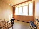 【喫煙所】当館は全館禁煙です。館内に喫煙所がございますのでご利用ください。