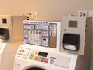 【コインランドリー】6階ベンダーコーナーに3台ご用意しております。(洗剤は自動投入です)