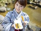 『甘味処/はづちを茶店』名物、『はづ団子』♪食べ歩きもできるよ♪加賀棒茶といっしょに♪
