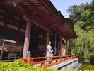 徒歩5分、薬王院温泉寺にて。