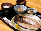【夕食一例】お魚定食