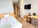 温かみのあるデザインで、落ち着いた雰囲気のシングルルーム。