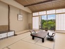 【西館】和室5名定員(庭園側)