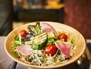 グリル野菜のミックスサラダ、LOKAL HOUSE 製ドレッシング