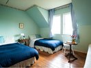 Room_202 英国カントリーサイドをイメージした屋根裏部屋風のお部屋