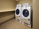コインランドリー 2F / 24時間