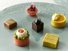 【OMOカフェ&バル】「一服一煎輪のおもてなし」を基に、八寸に着想を得た「スイーツプレート Hassun」